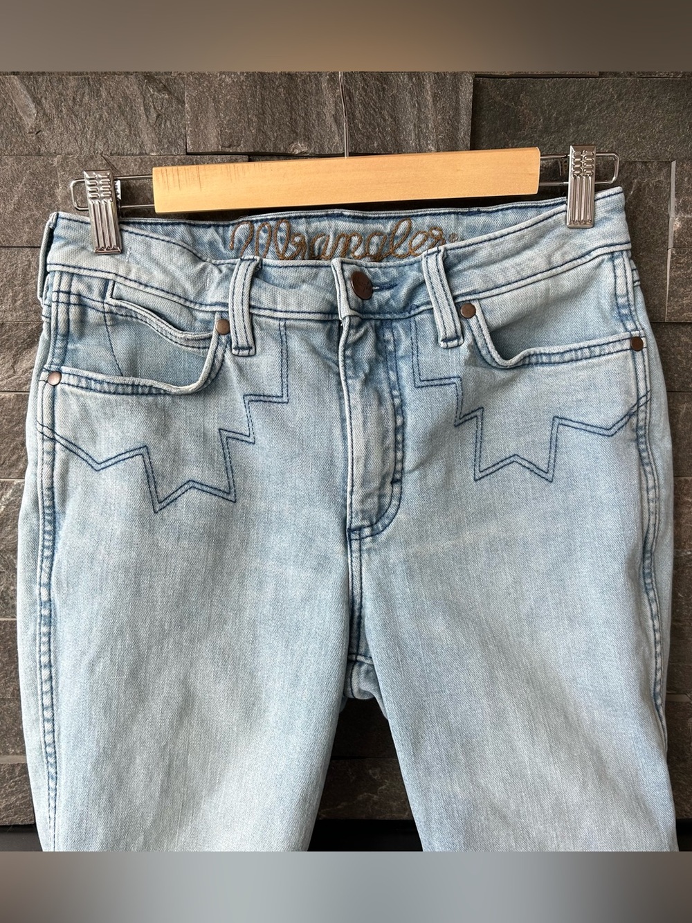Wrangler Retro High-Rise Flare Jeans with Geometric Southwestern Stitching - Picture 4 of 8